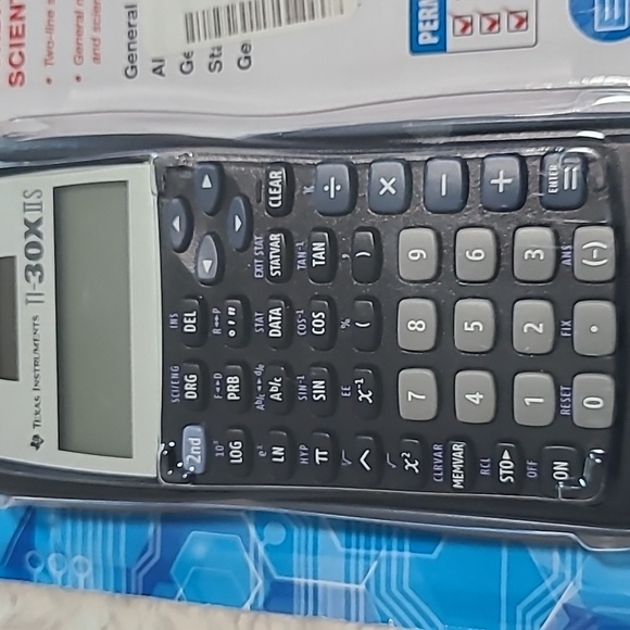 Texas Instruments TI-30XIIS Scientific Calculator - Picture 3 of 4